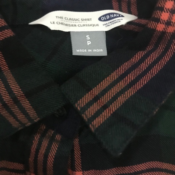 old navy plaid button shirt - Picture 4 of 4